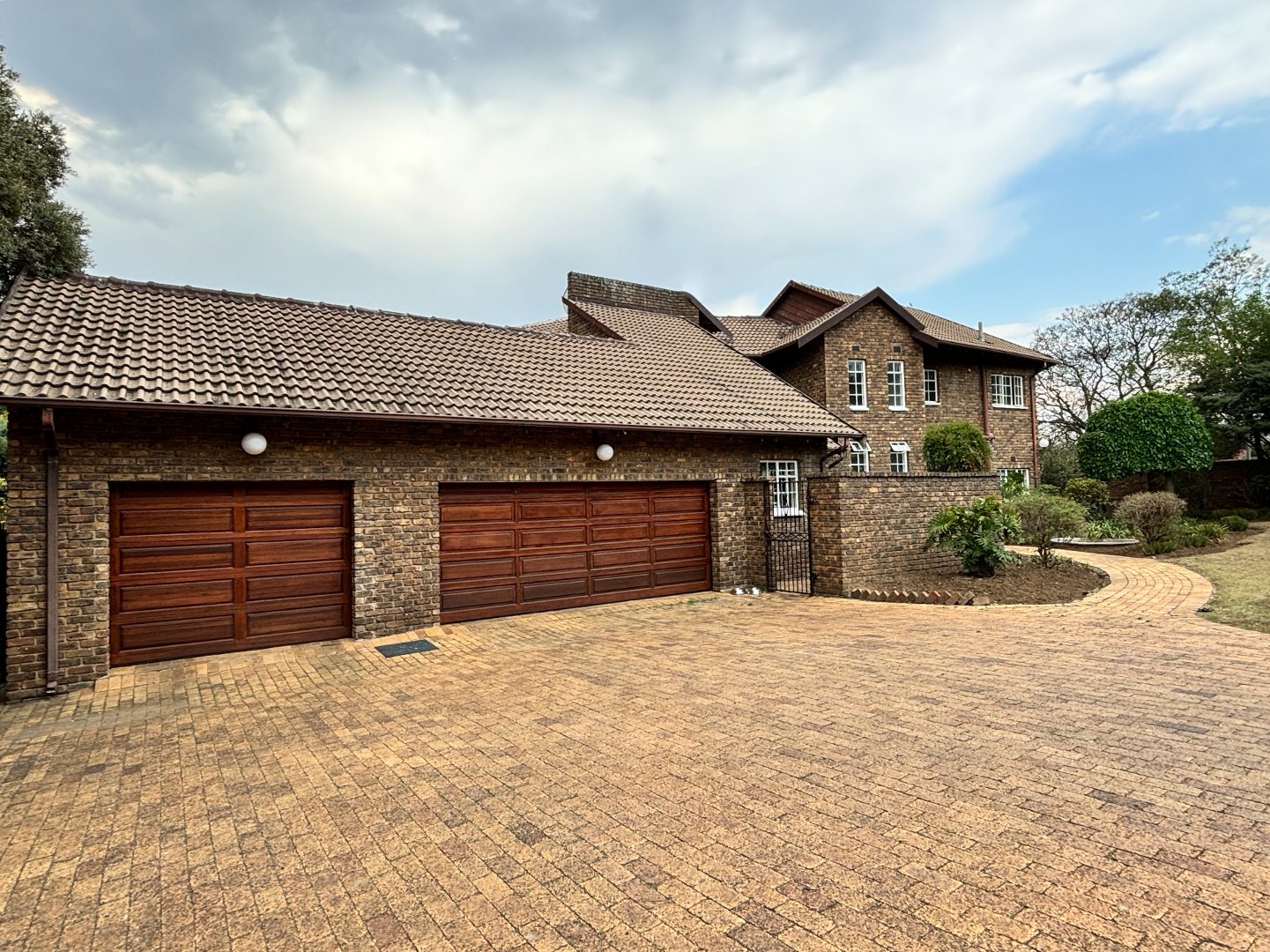 4 Bedroom Property for Sale in Randpark Ridge Gauteng