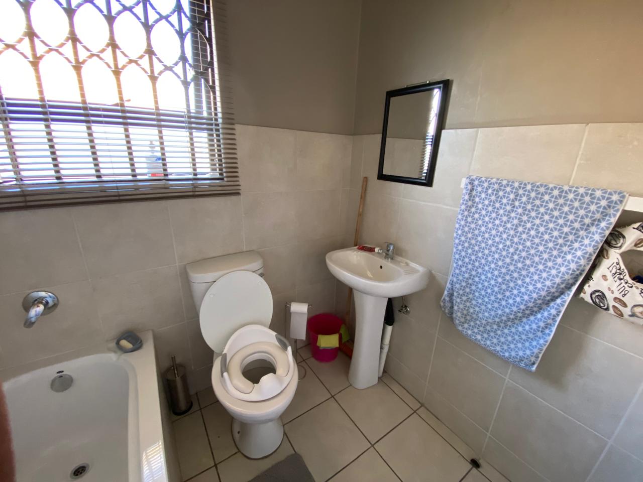 3 Bedroom Property for Sale in Sonneveld Gauteng