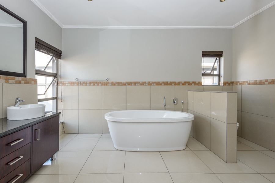 4 Bedroom Property for Sale in Meyersdal Nature Estate Gauteng