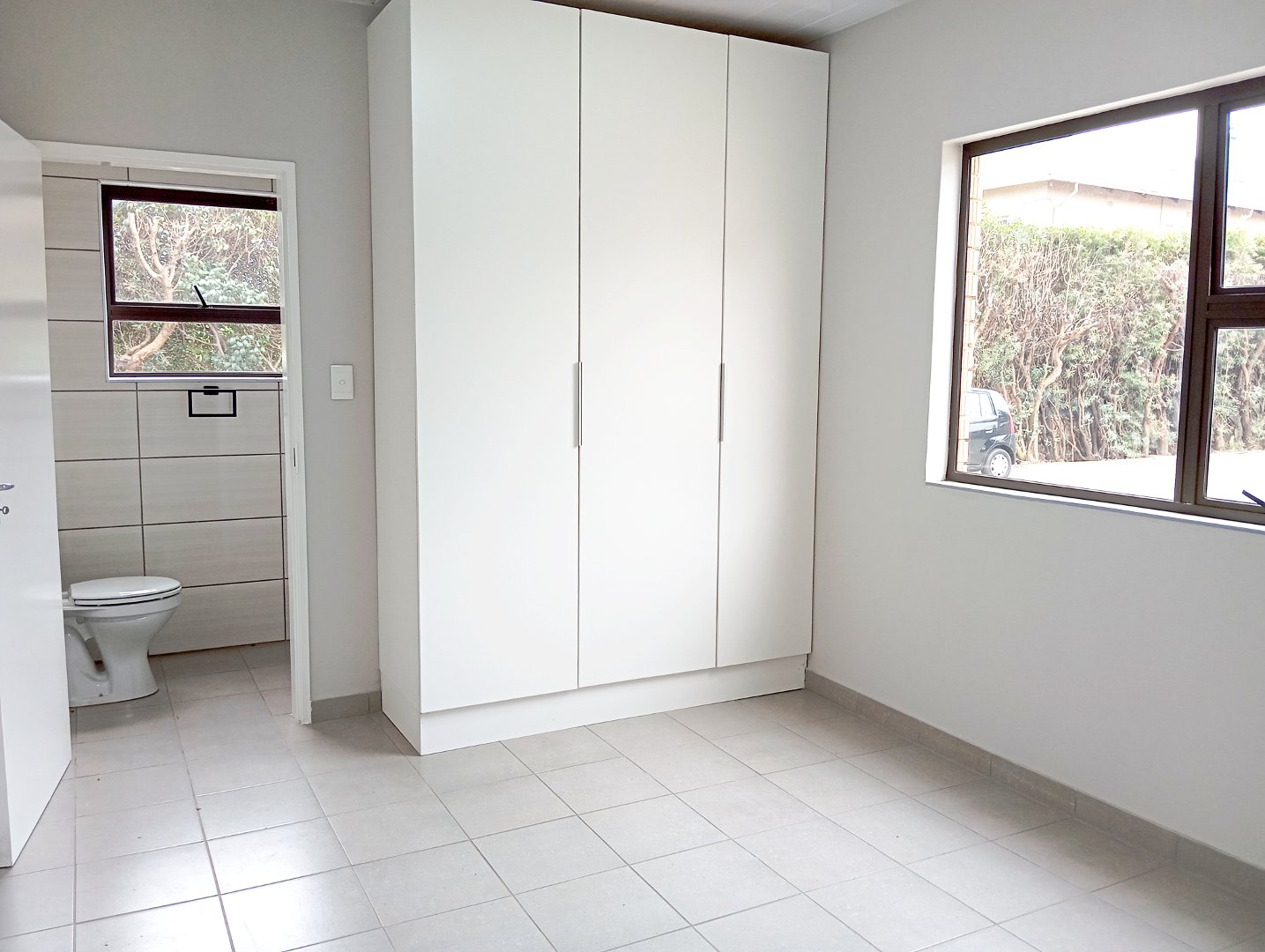 To Let 3 Bedroom Property for Rent in Florida Gauteng