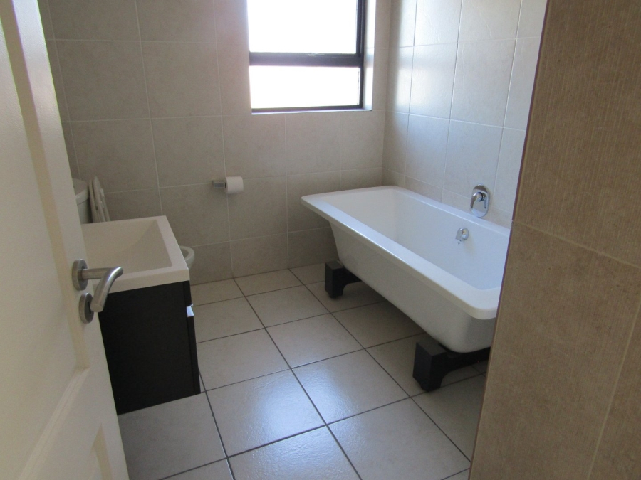 To Let 2 Bedroom Property for Rent in Oakdene Gauteng