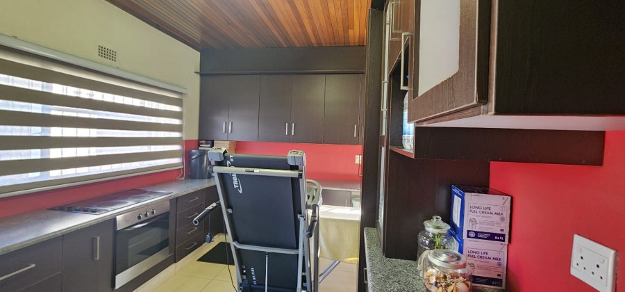 5 Bedroom Property for Sale in Laudium Gauteng