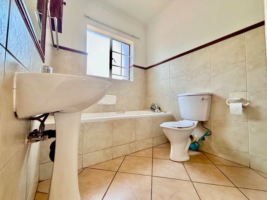 2 Bedroom Property for Sale in Moreleta Park Gauteng