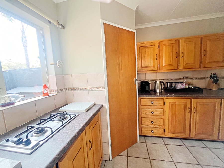 4 Bedroom Property for Sale in Eldoraigne Gauteng