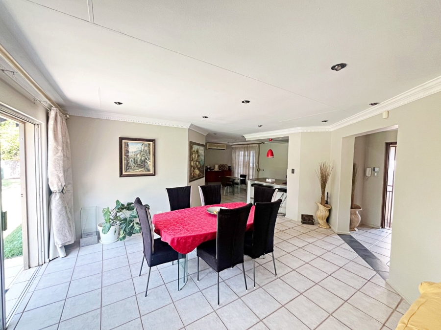 4 Bedroom Property for Sale in Eldoraigne Gauteng