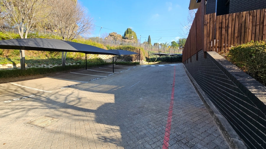 To Let 2 Bedroom Property for Rent in Bedfordview Gauteng