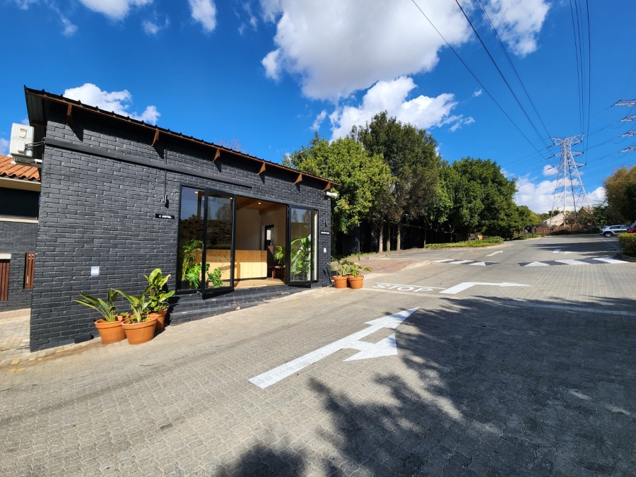 To Let 2 Bedroom Property for Rent in Bedfordview Gauteng