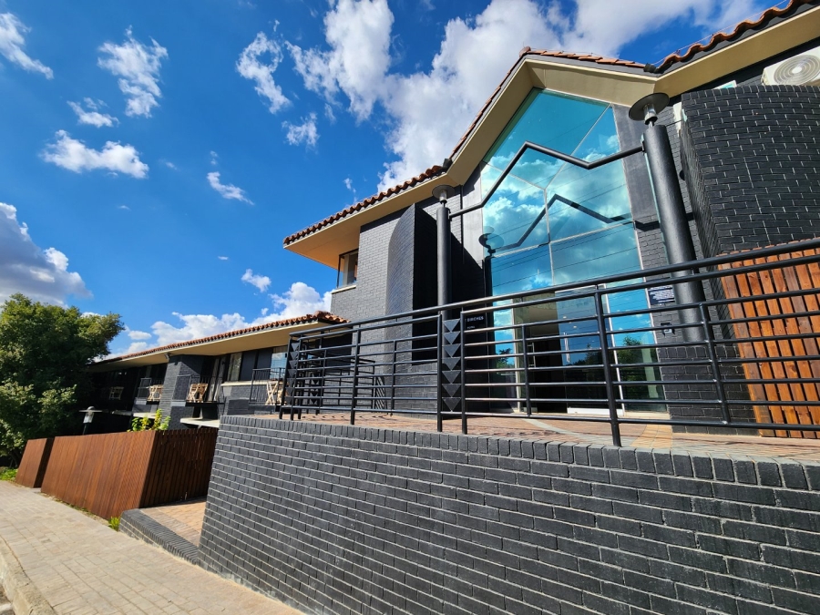 To Let 2 Bedroom Property for Rent in Bedfordview Gauteng