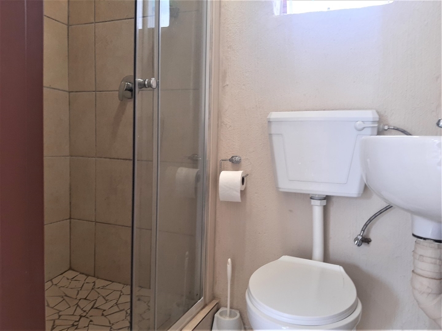 To Let 1 Bedroom Property for Rent in Northwold Gauteng