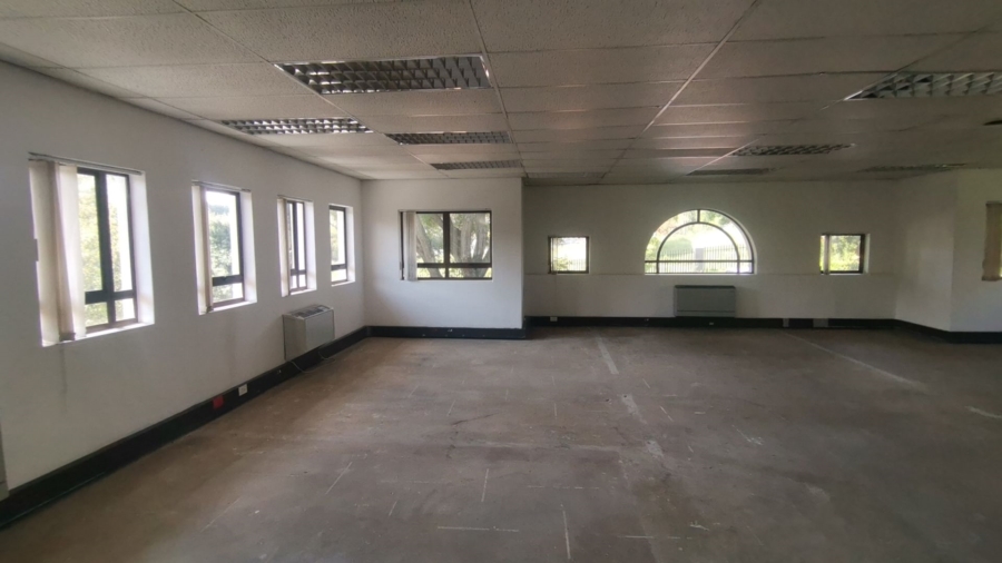 To Let commercial Property for Rent in Hyde Park Gauteng