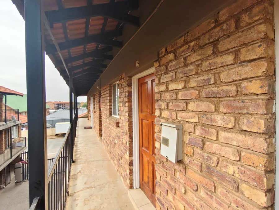 2 Bedroom Property for Sale in Kempton Park Central Gauteng