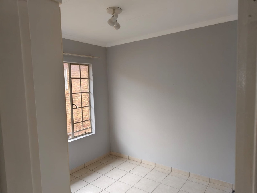 2 Bedroom Property for Sale in Kempton Park Central Gauteng