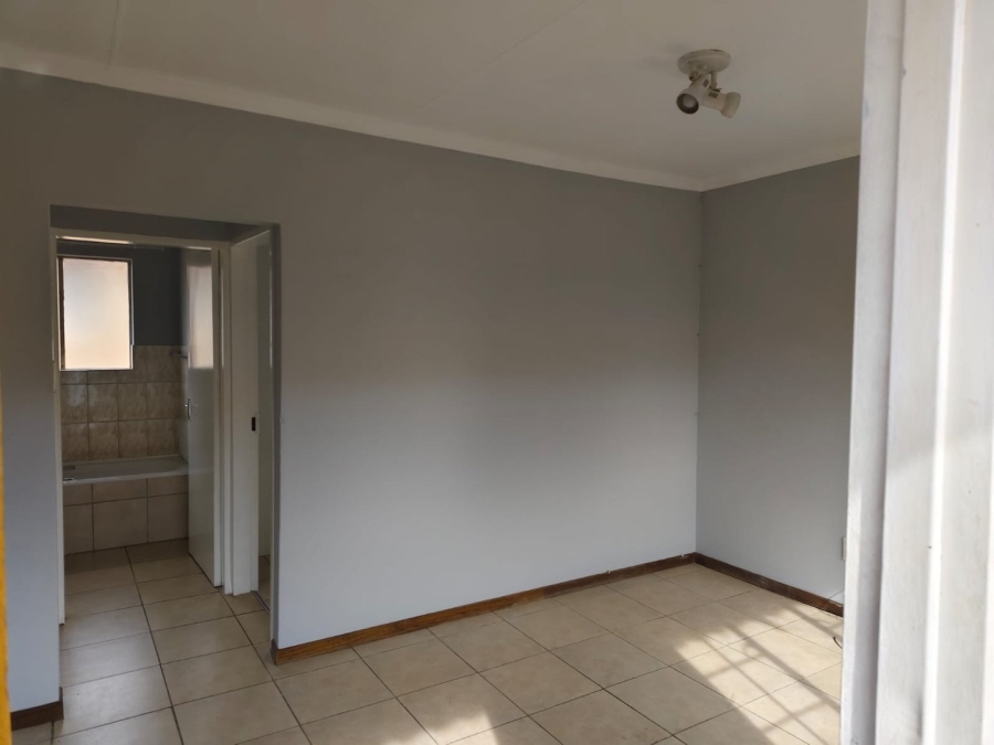 2 Bedroom Property for Sale in Kempton Park Central Gauteng