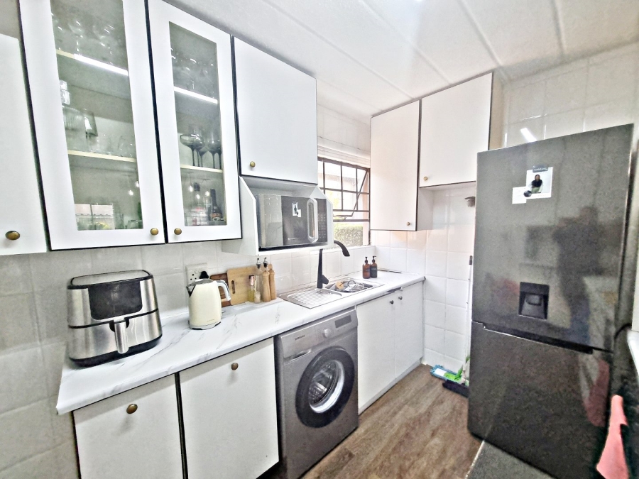 2 Bedroom Property for Sale in Ravenswood Gauteng