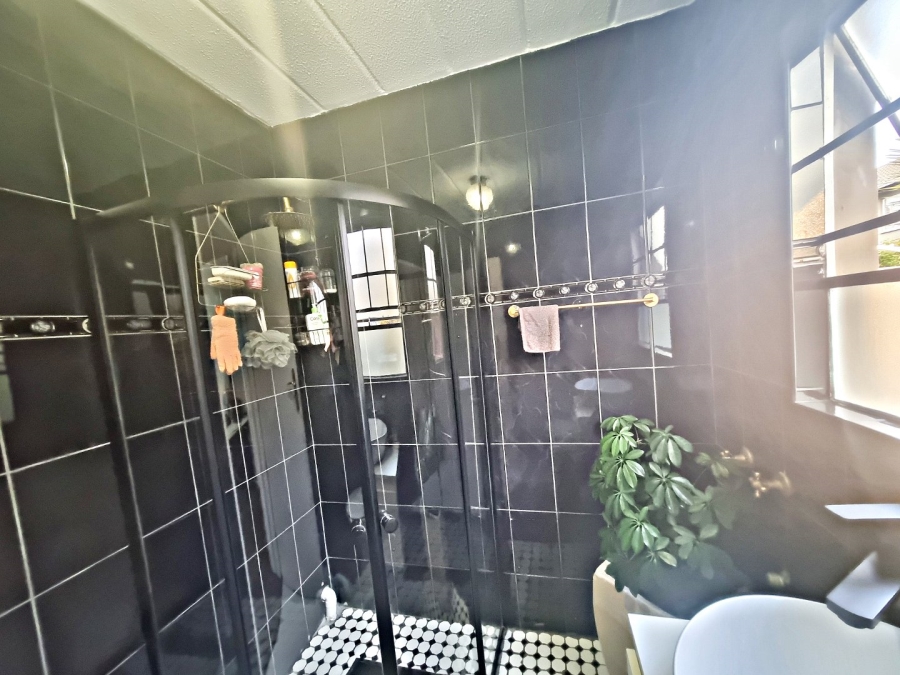 2 Bedroom Property for Sale in Ravenswood Gauteng