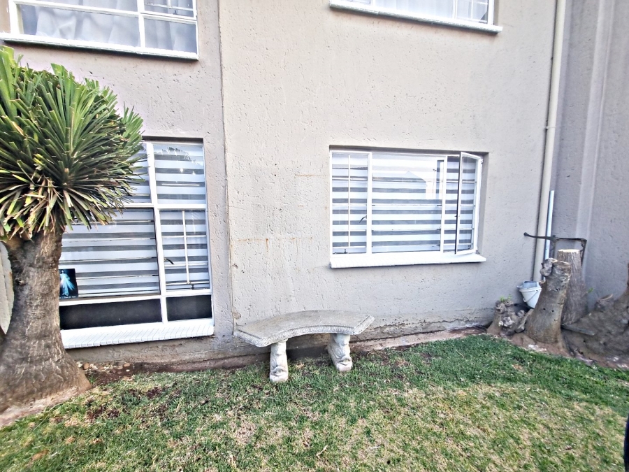 2 Bedroom Property for Sale in Ravenswood Gauteng