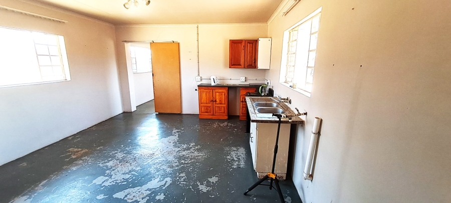 To Let 2 Bedroom Property for Rent in Uitzicht Gauteng