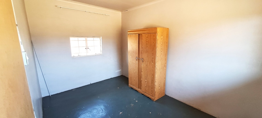 To Let 2 Bedroom Property for Rent in Uitzicht Gauteng