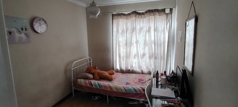 To Let 2 Bedroom Property for Rent in Brackendowns Gauteng