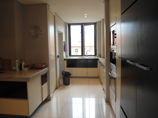 To Let 2 Bedroom Property for Rent in Sandton Central Gauteng