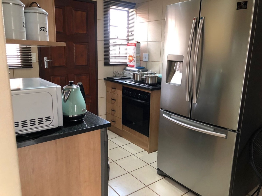 3 Bedroom Property for Sale in Clayville Gauteng