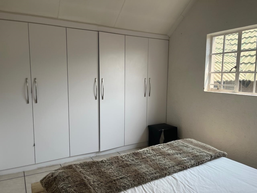 2 Bedroom Property for Sale in Bassonia Rock Gauteng