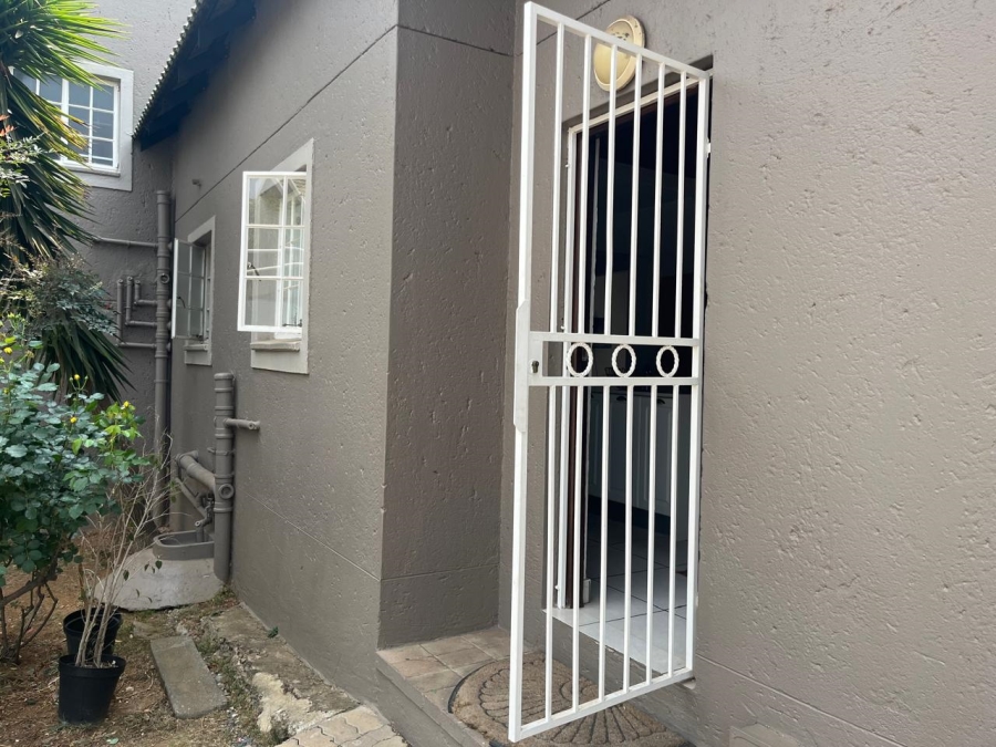 2 Bedroom Property for Sale in Bassonia Rock Gauteng