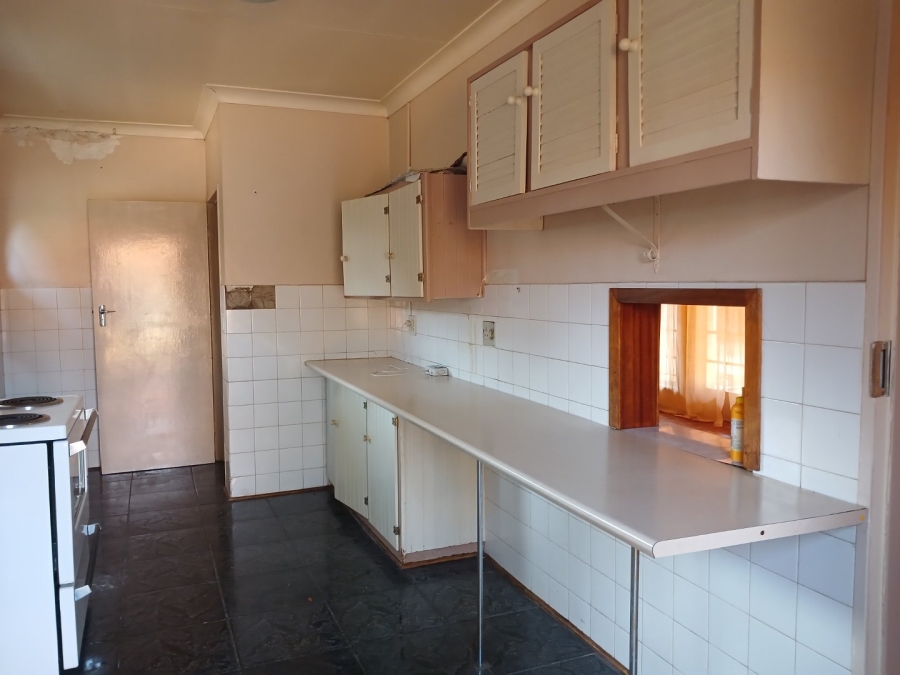 To Let 3 Bedroom Property for Rent in Birch Acres Gauteng