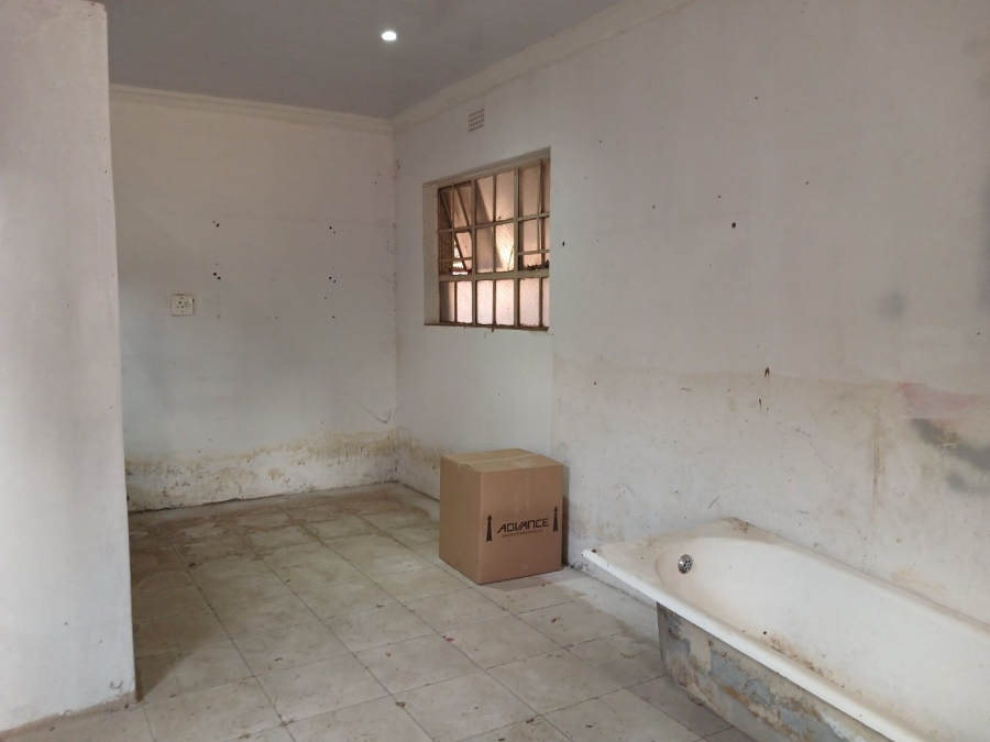 To Let 3 Bedroom Property for Rent in Birch Acres Gauteng