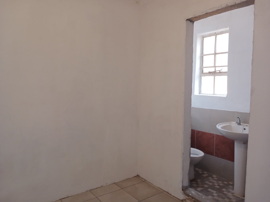 To Let 3 Bedroom Property for Rent in Birch Acres Gauteng