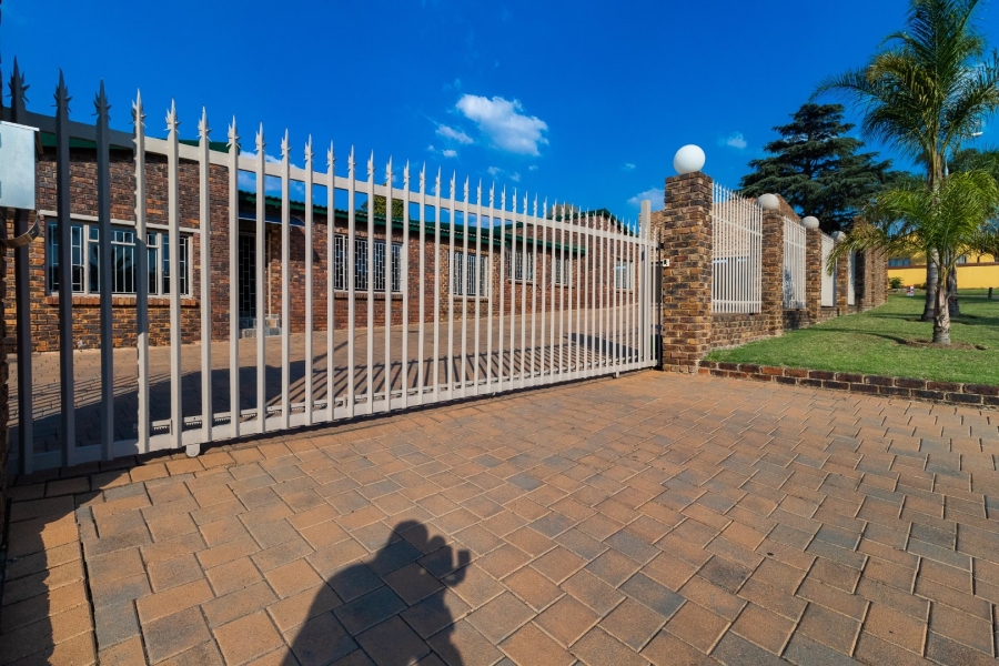 4 Bedroom Property for Sale in Norkem Park Gauteng