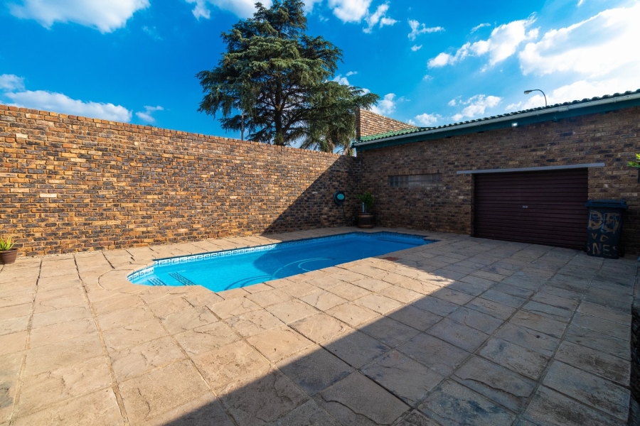 4 Bedroom Property for Sale in Norkem Park Gauteng