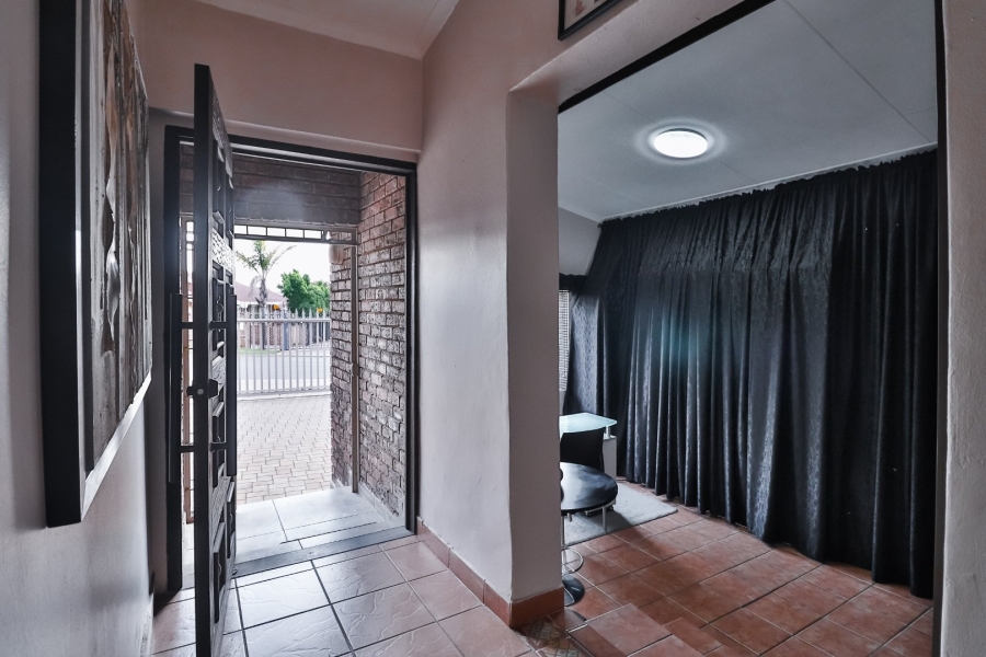 4 Bedroom Property for Sale in Norkem Park Gauteng