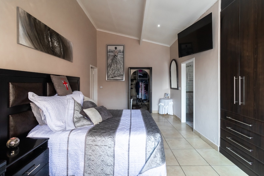 4 Bedroom Property for Sale in Norkem Park Gauteng