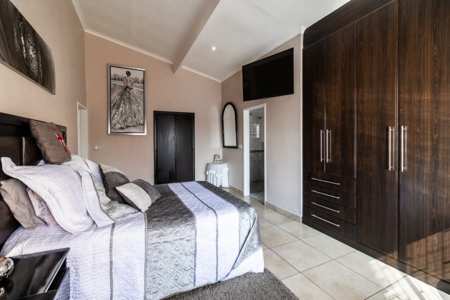 4 Bedroom Property for Sale in Norkem Park Gauteng