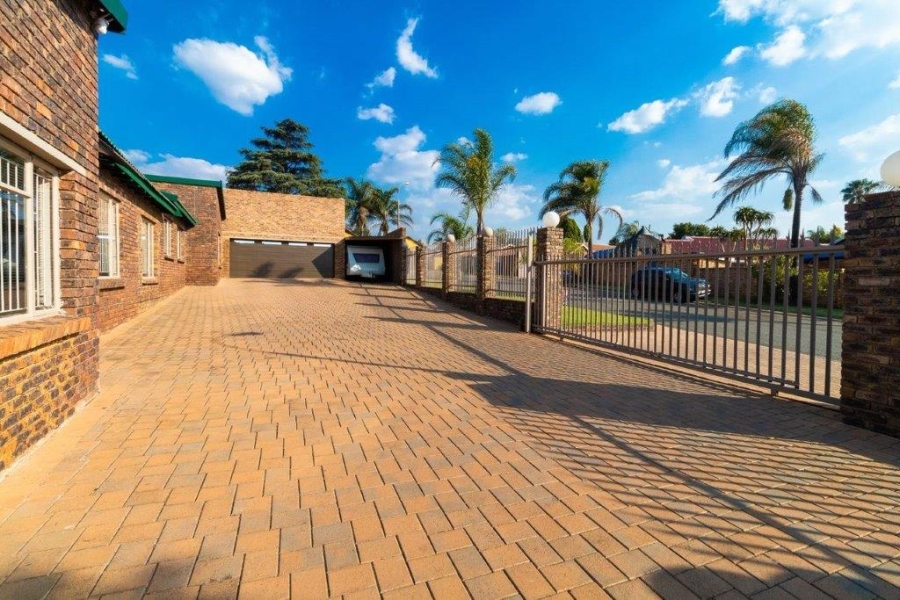 4 Bedroom Property for Sale in Norkem Park Gauteng