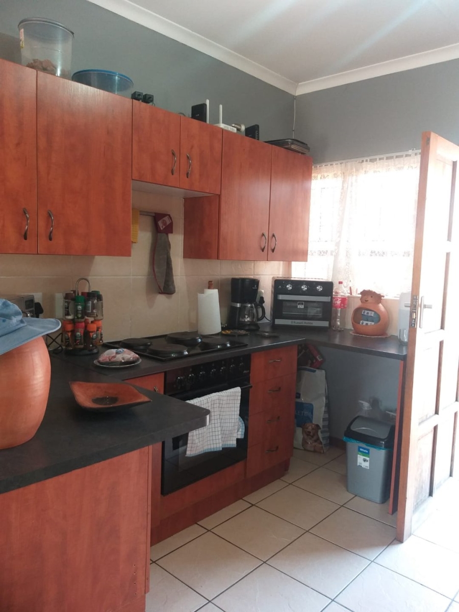 2 Bedroom Property for Sale in Meyerton Central Gauteng