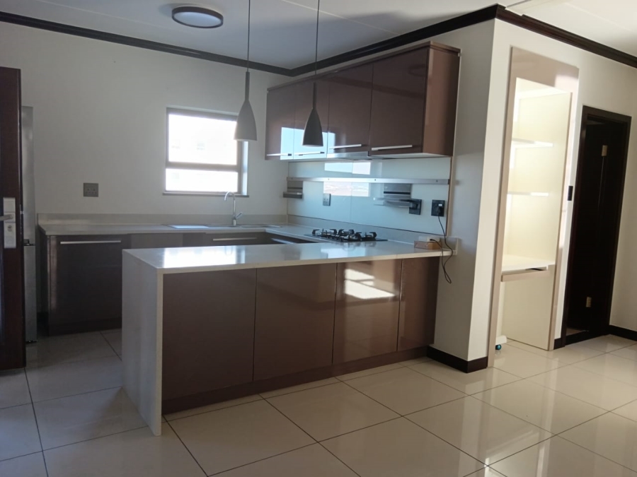 To Let 2 Bedroom Property for Rent in Blue Hills Gauteng