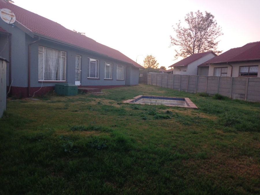 3 Bedroom Property for Sale in Mayberry Park Gauteng