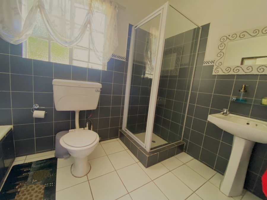 4 Bedroom Property for Sale in Weltevreden Park Gauteng