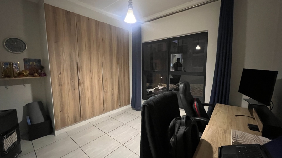 3 Bedroom Property for Sale in Waterfall Gauteng