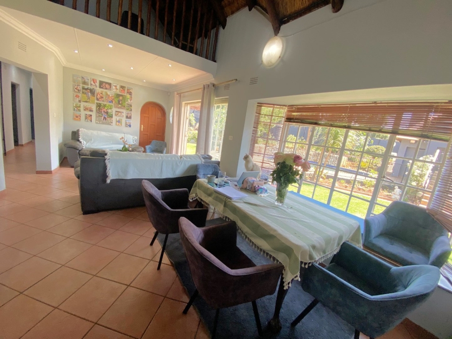 6 Bedroom Property for Sale in Weltevreden Park Gauteng