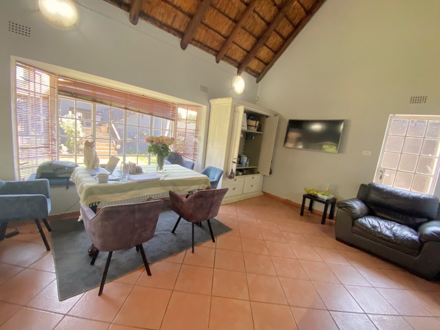 6 Bedroom Property for Sale in Weltevreden Park Gauteng