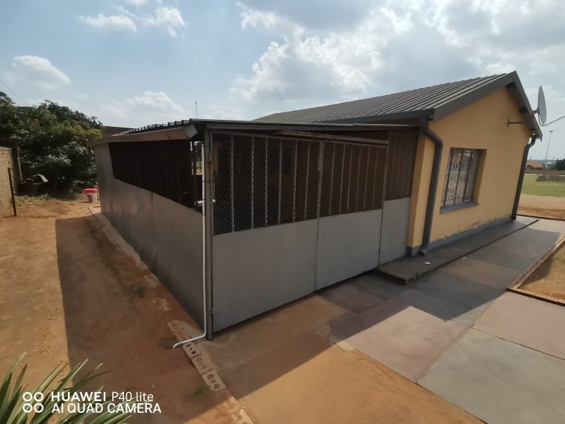 2 Bedroom Property for Sale in Soshanguve AA Gauteng