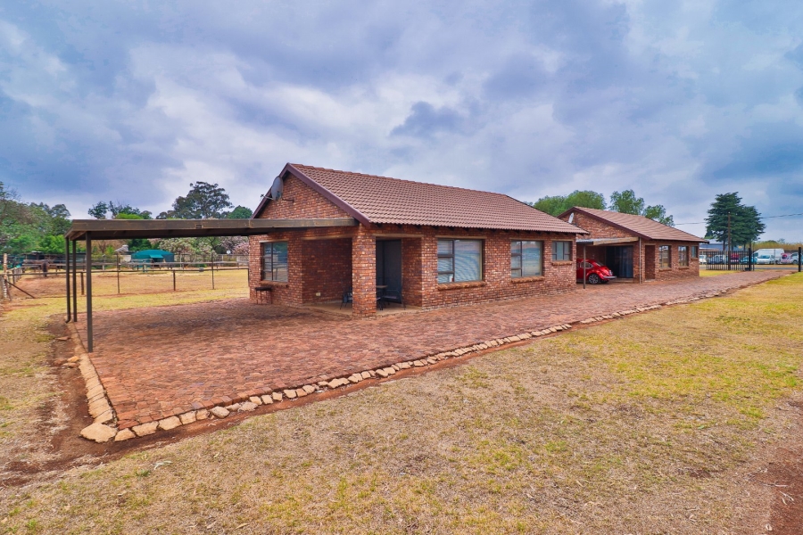 4 Bedroom Property for Sale in Grootvaly Gauteng