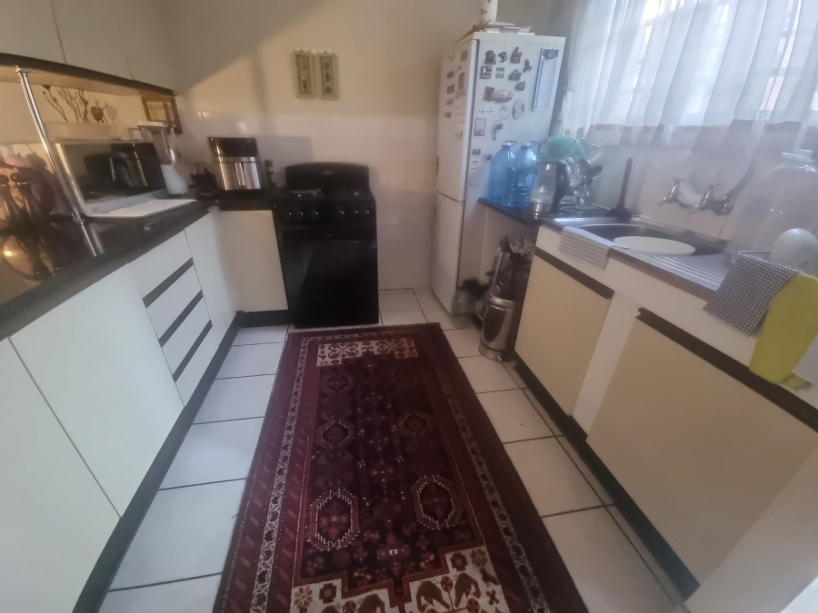 1 Bedroom Property for Sale in Zwartkop Gauteng