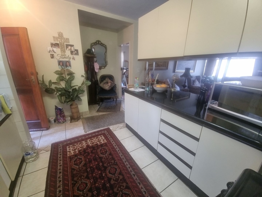 1 Bedroom Property for Sale in Zwartkop Gauteng