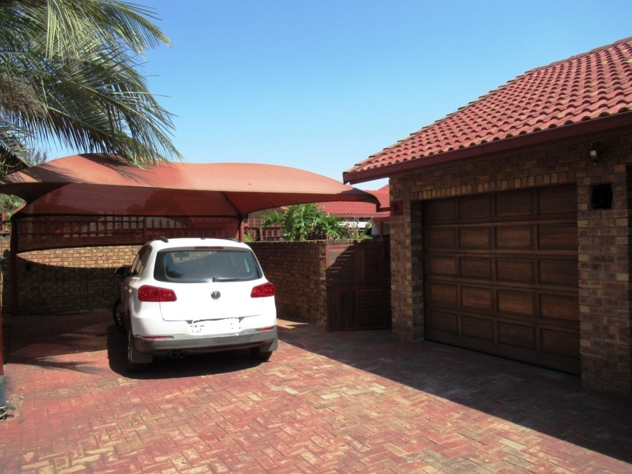 3 Bedroom Property for Sale in Erasmus Gauteng