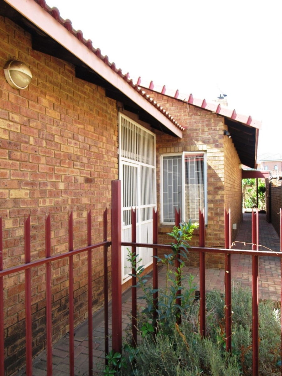 3 Bedroom Property for Sale in Erasmus Gauteng