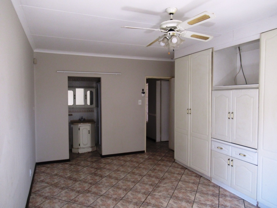 3 Bedroom Property for Sale in Erasmus Gauteng